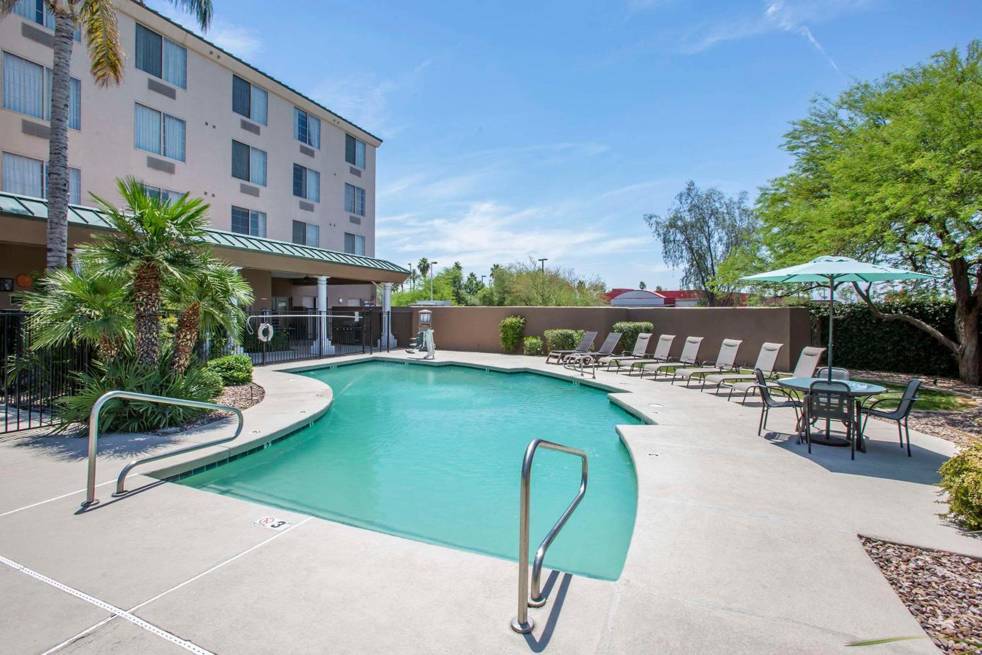 Country Inn & Suites By Radisson, Mesa, Az Eksteriør bilde